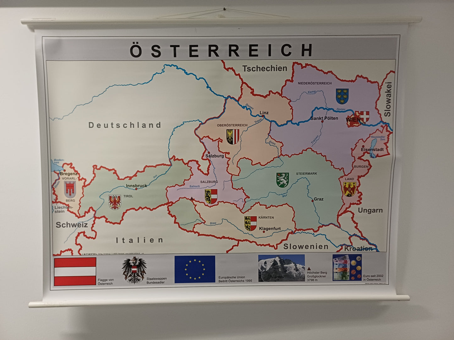 Vorführmaterial Wandkarte Österreich politisch für VS und KIGA